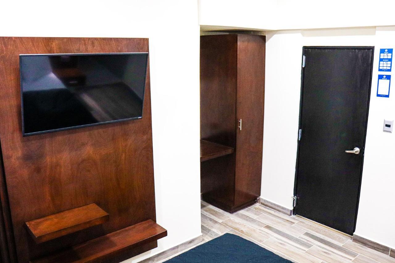Hotel Mision 11 Tijuana Ngoại thất bức ảnh