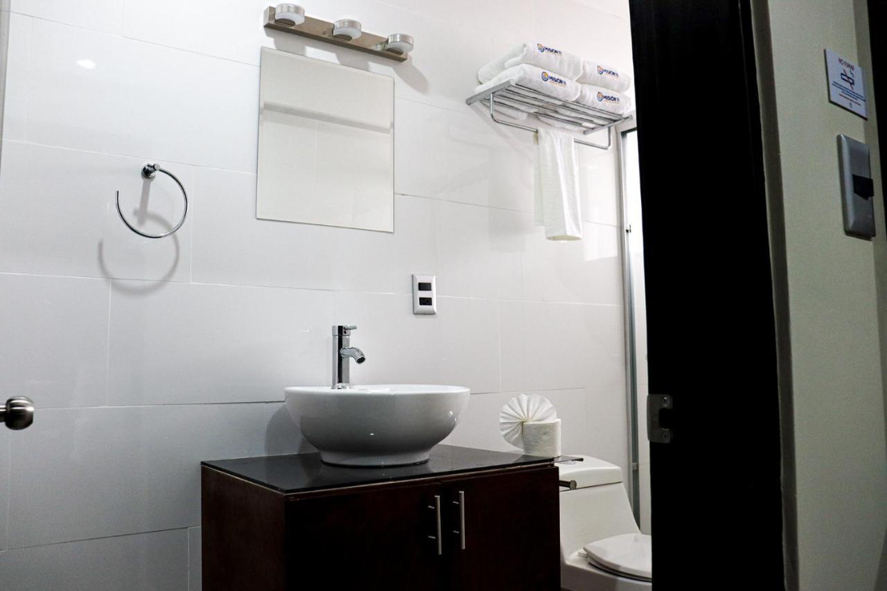 Hotel Mision 11 Tijuana Ngoại thất bức ảnh